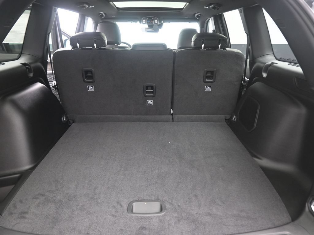 New 2026 Jeep Grand Cherokee Limited w/ Limited Altitude Package RWD image 12