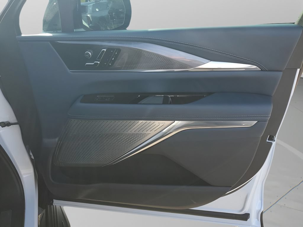 New 2026 Cadillac Escalade IQL Sport 2 AWD/4WD image 17