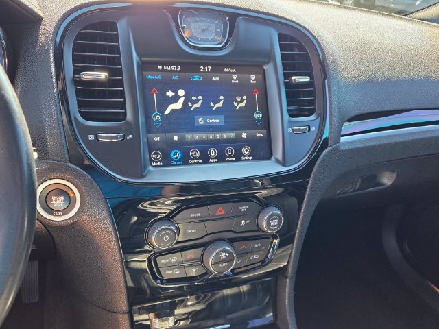 Used 2020 Chrysler 300 S RWD image 18