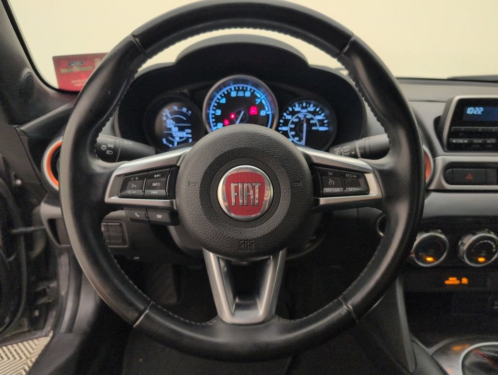 Used 2018 FIAT 124 Spider Classica RWD image 28