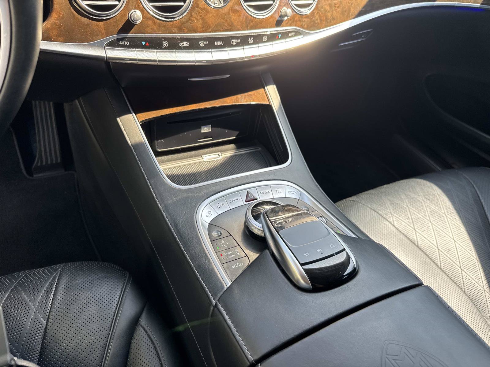 Used 2016 Mercedes-Benz Maybach S 600 image 25