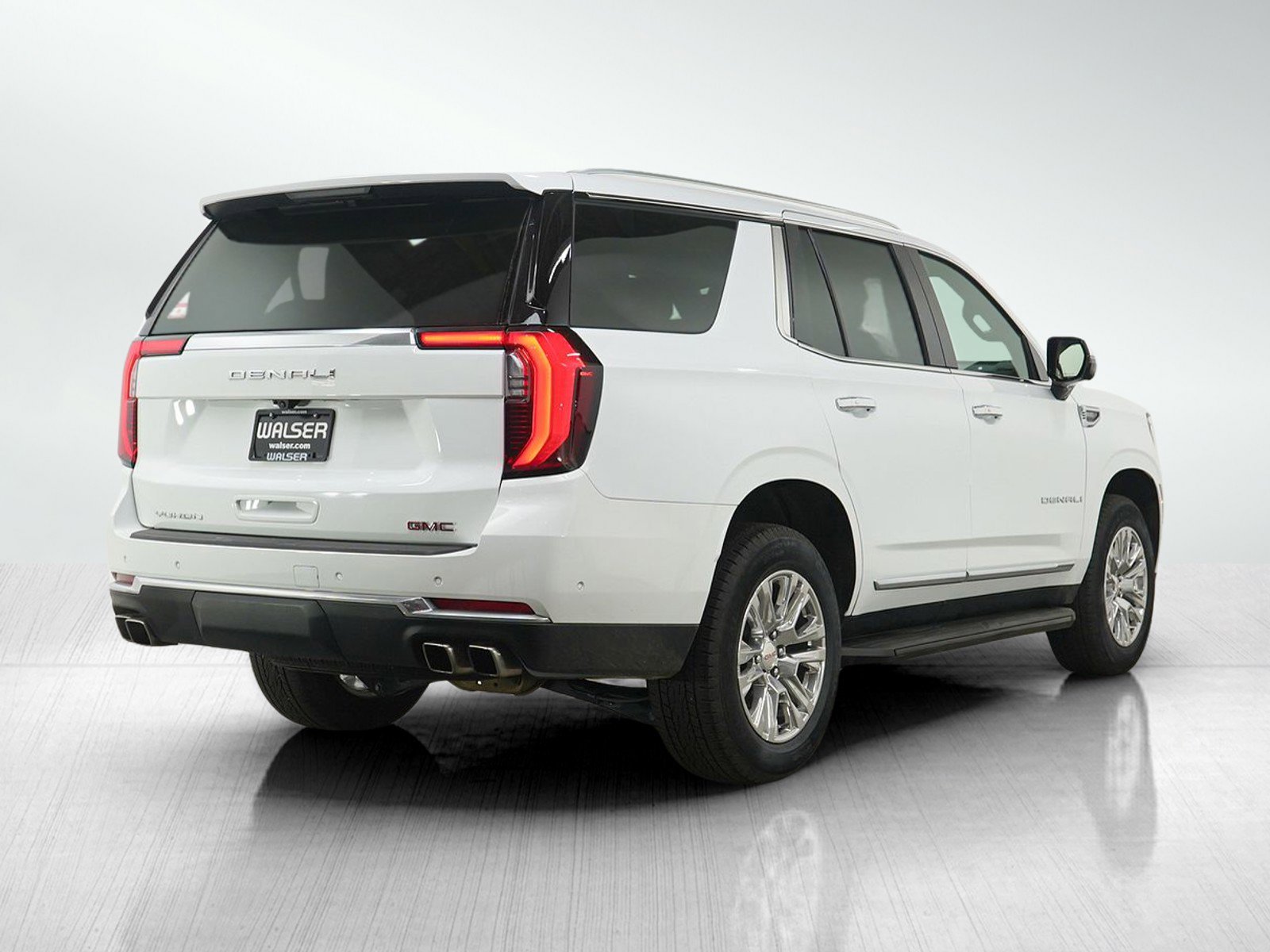 Used 2025 GMC Yukon Denali AWD/4WD image 6
