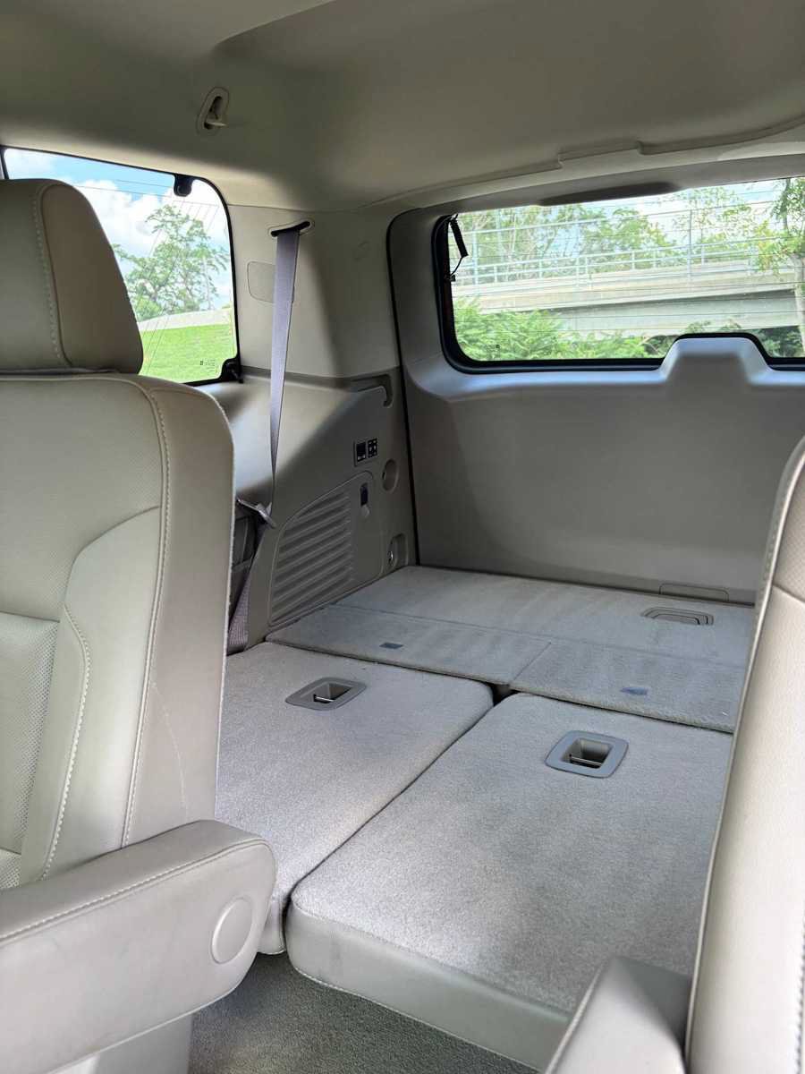 Used 2017 Chevrolet Tahoe Premier AWD/4WD image 7