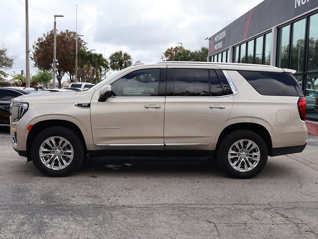 Used 2024 GMC Yukon SLT w/ SLT Luxury Package RWD image 17