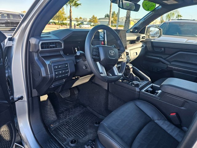 Used 2025 Toyota 4Runner TRD Off-Road Premium image 24