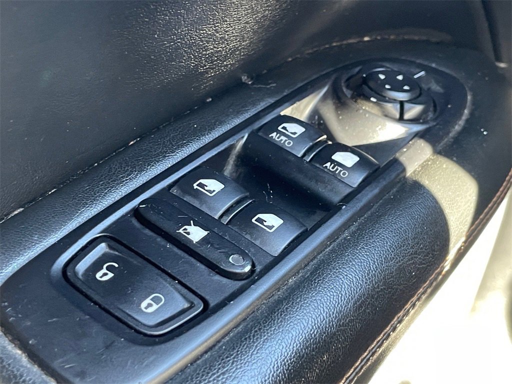 Used 2021 Jeep Compass Limited image 16