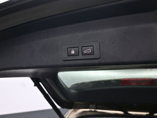 Used 2024 Subaru Ascent Premium w/ Convenience Package image 7