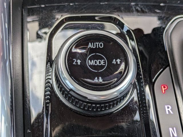 Used 2025 GMC Canyon AT4 w/ Nightfall Edition AWD/4WD image 32