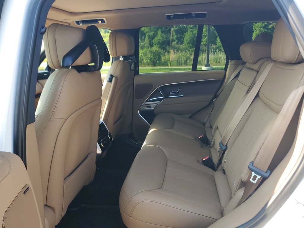 New 2026 Land Rover Range Rover SE AWD/4WD image 24