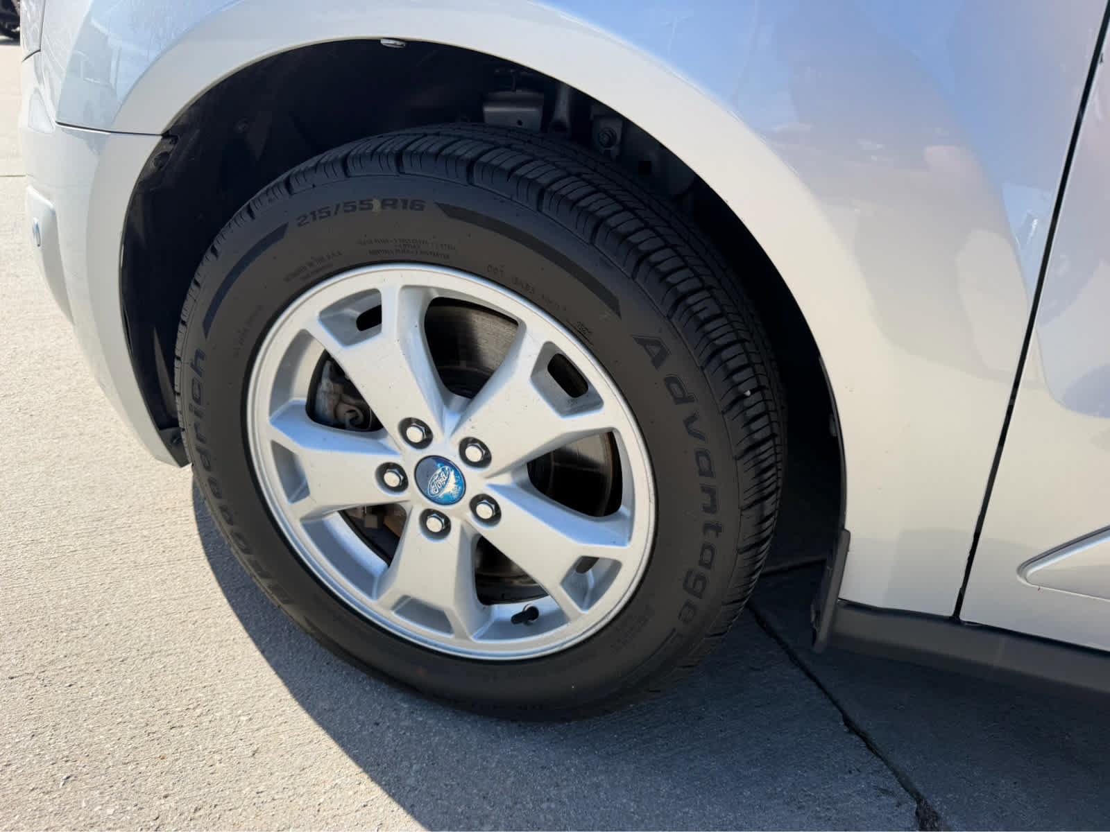 Used 2015 Ford Transit Connect XLT FWD image 12