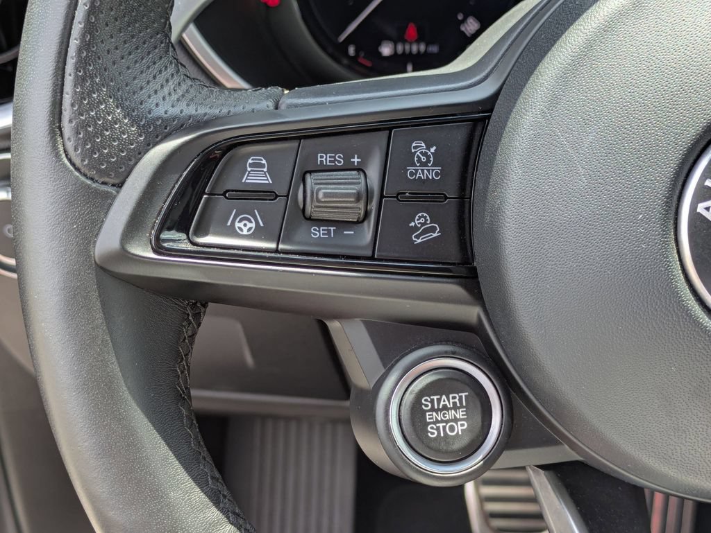 Used 2024 Alfa Romeo Stelvio Veloce AWD/4WD image 18
