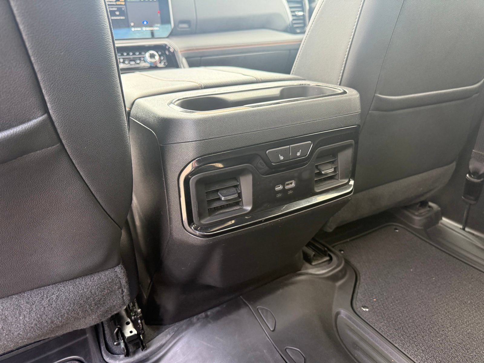 Used 2023 GMC Sierra 1500 AT4 w/ Technology Package AWD/4WD image 30