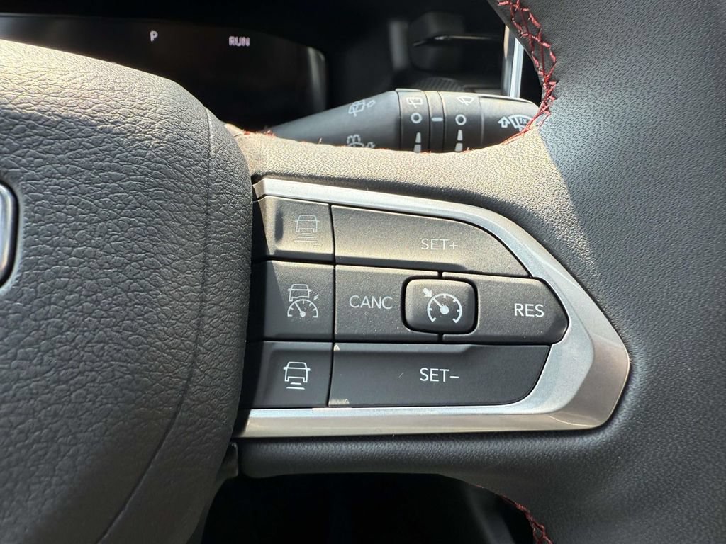 New 2026 Jeep Compass Trailhawk w/ Sun, Sound & Navigation Group AWD/4WD image 23