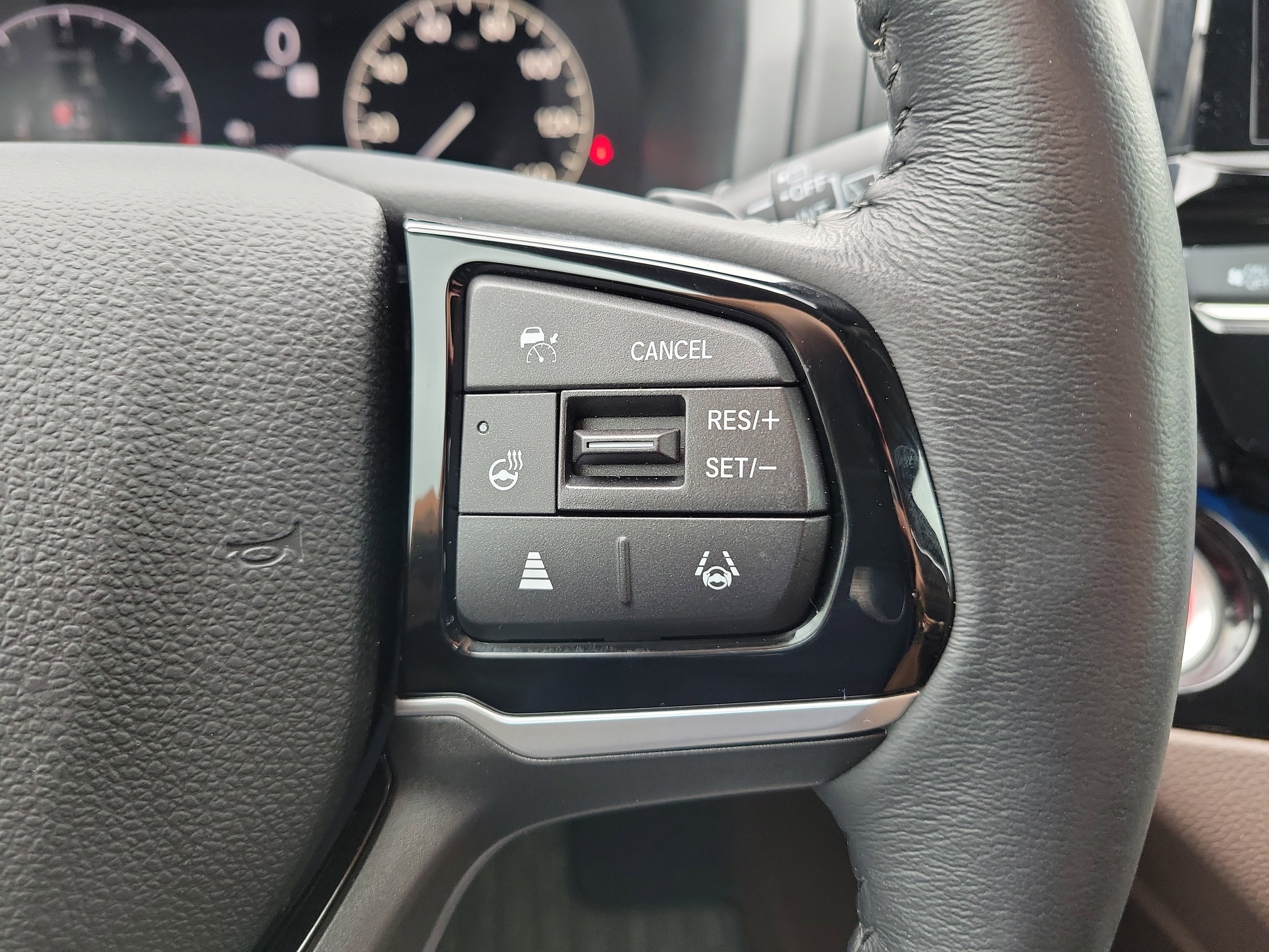 Used 2025 Honda Odyssey Elite image 30