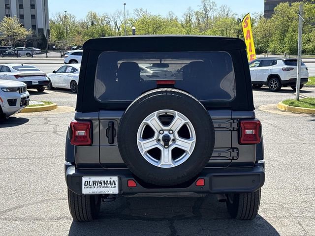 Certified 2022 Jeep Wrangler Unlimited Sport image 3