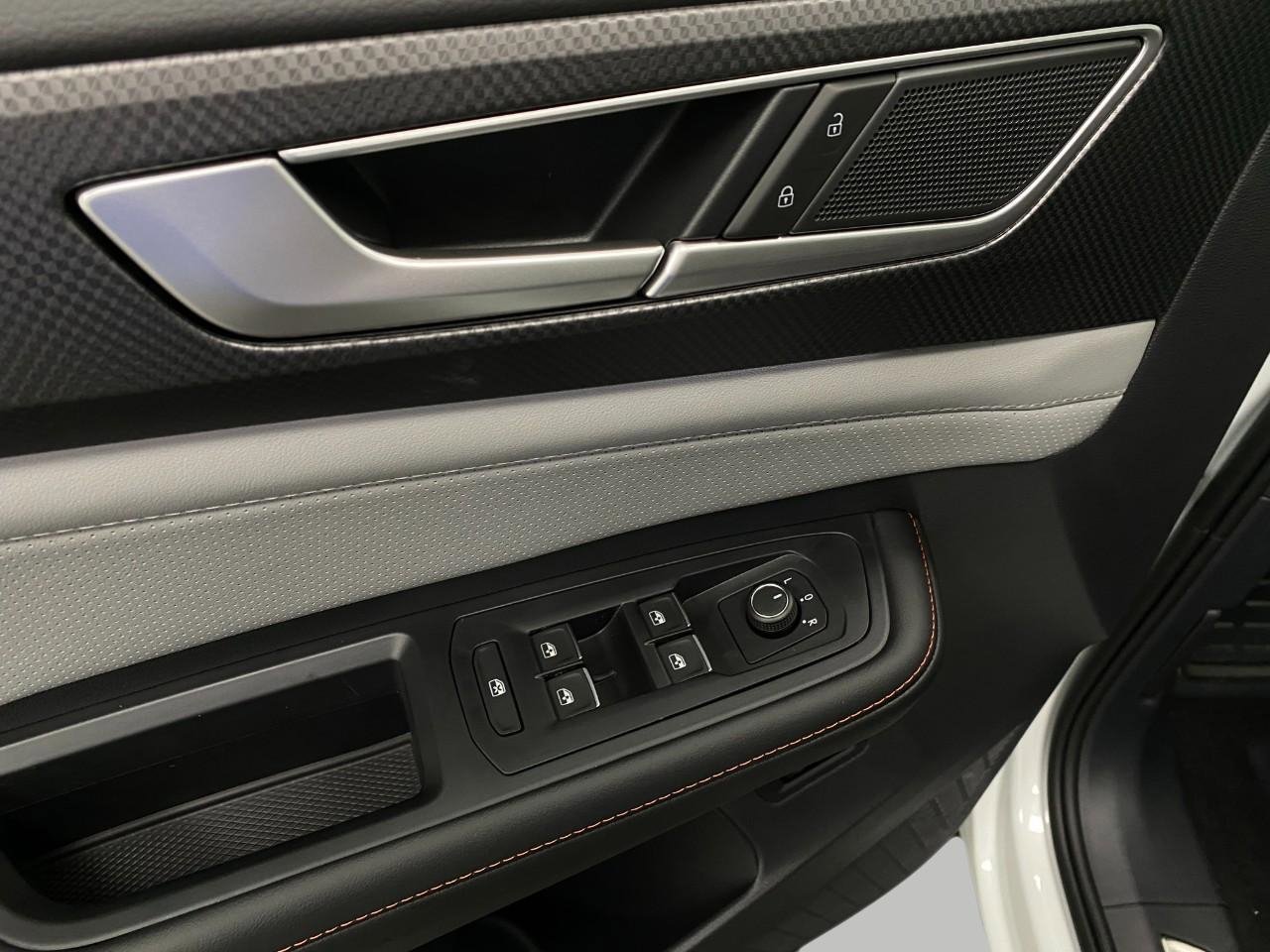 New 2026 Volkswagen Atlas Peak Edition image 32