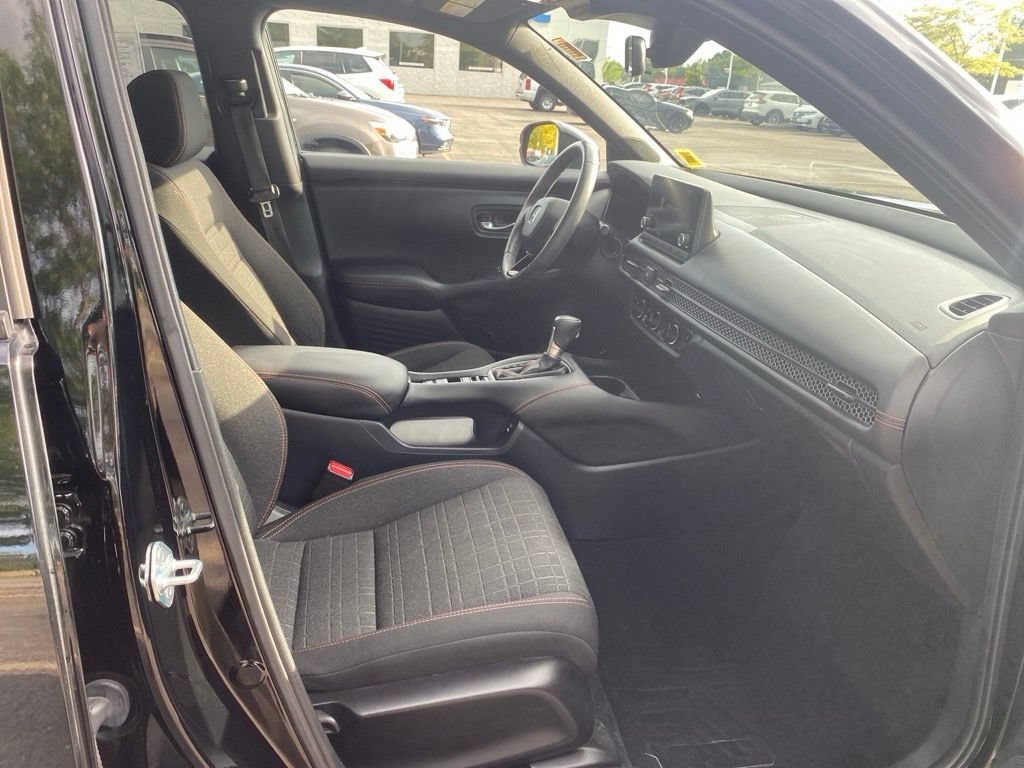 Certified 2024 Honda HR-V Sport image 26