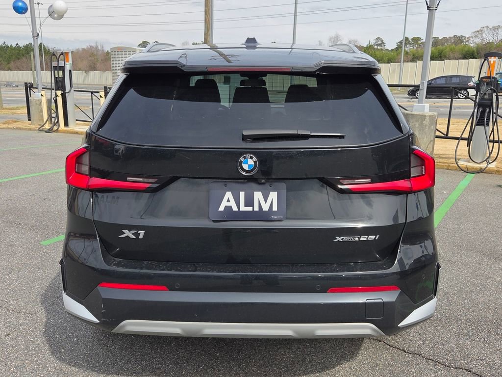 Used 2024 BMW X1 xDrive28i w/ Convenience Package image 11