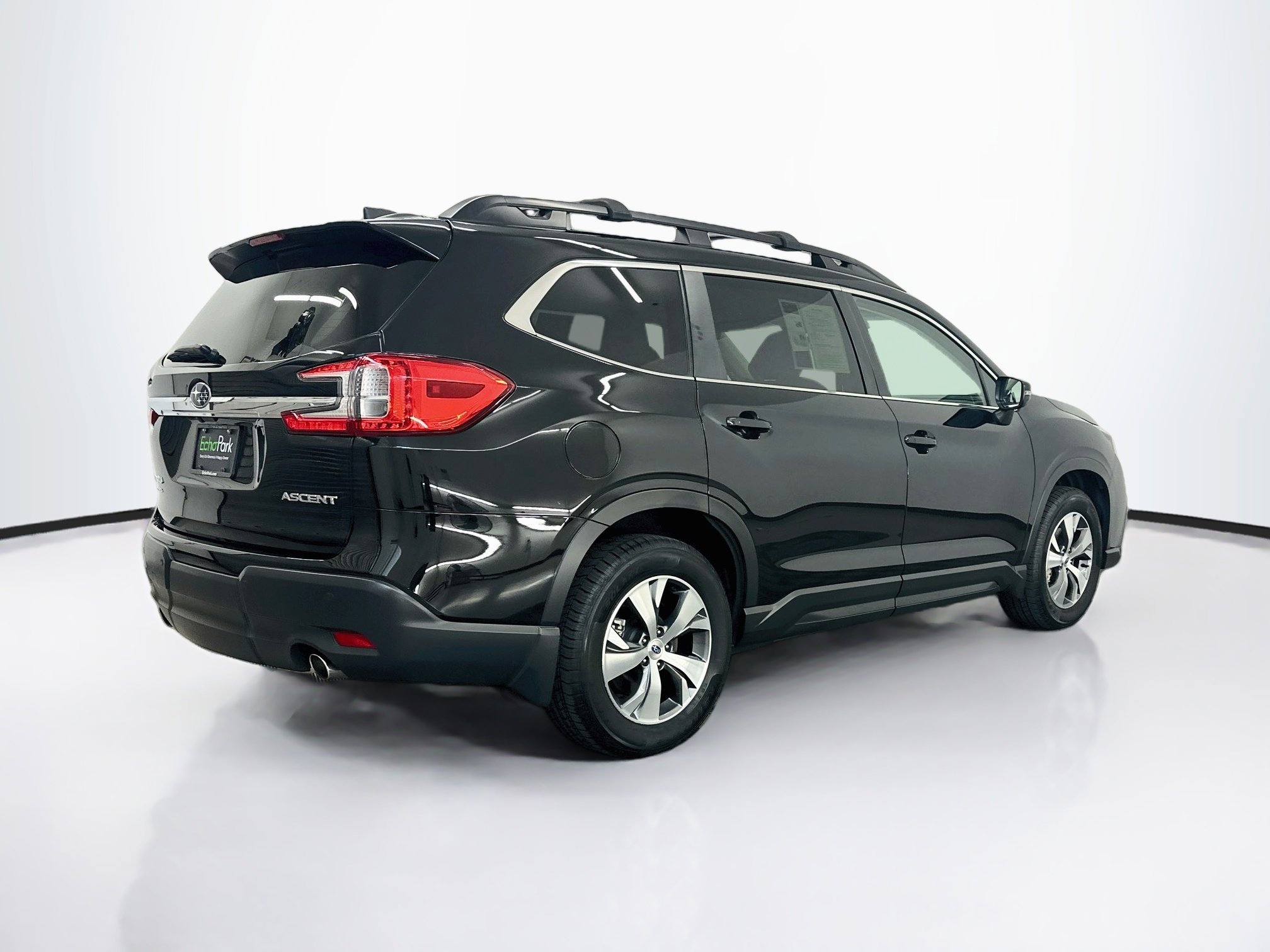 Used 2023 Subaru Ascent Premium w/ Convenience Package AWD/4WD image 9