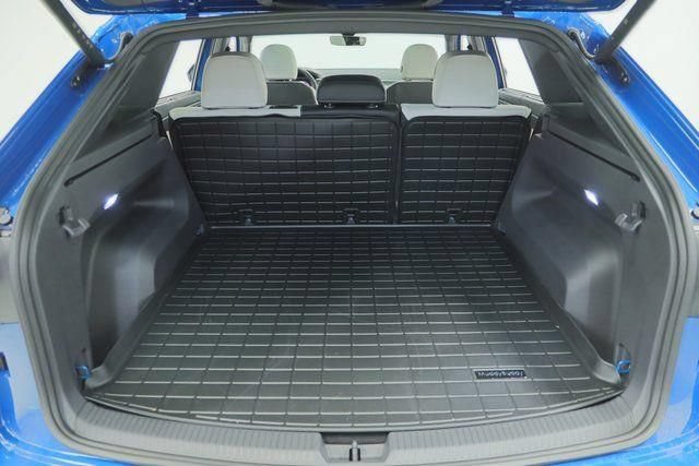 New 2025 Volkswagen Atlas Cross Sport SEL Premium R-Line AWD/4WD image 43