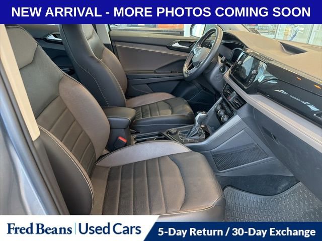 Used 2022 Volkswagen Taos SEL image 8