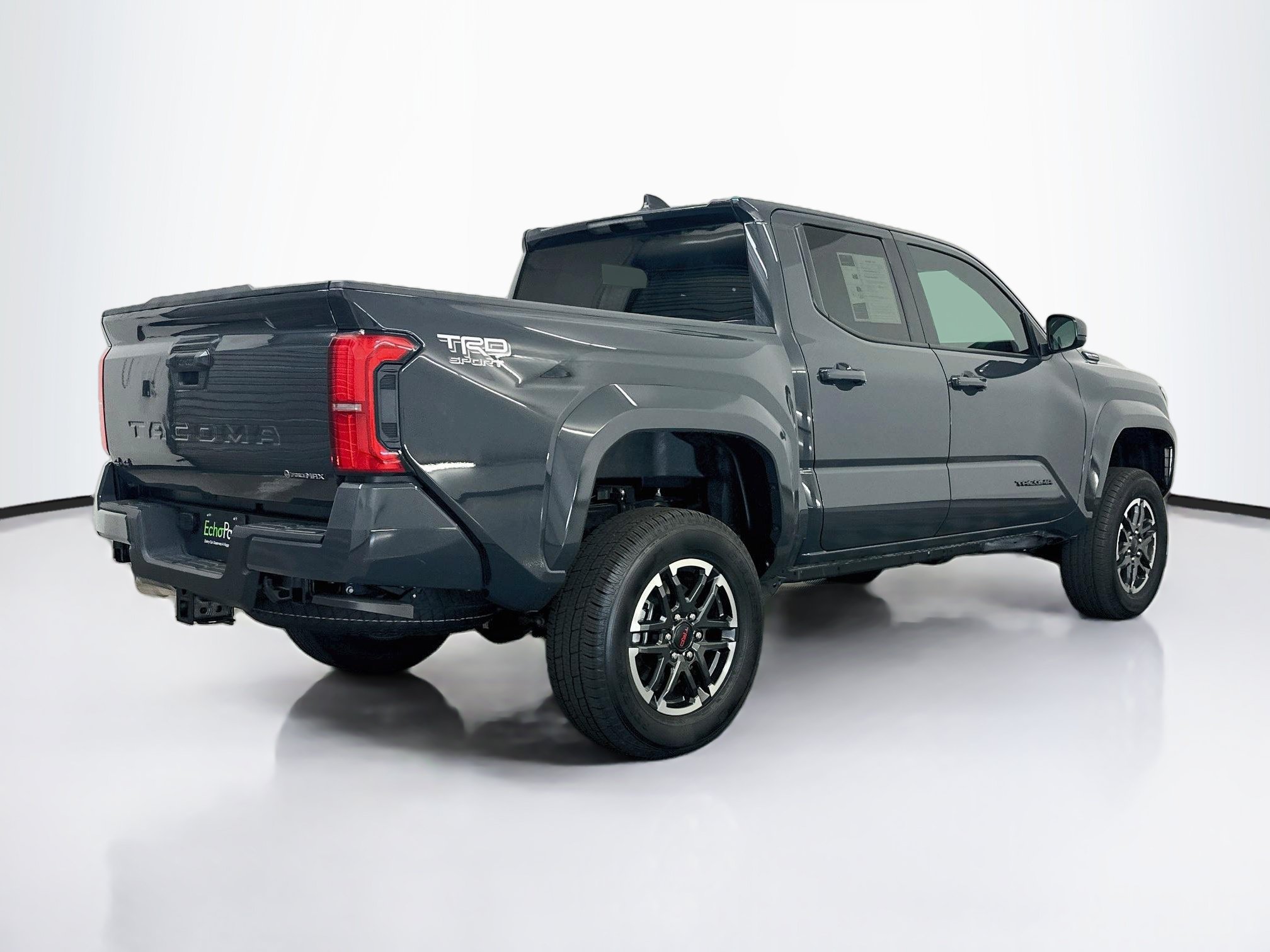 Used 2025 Toyota Tacoma TRD Sport AWD/4WD image 9