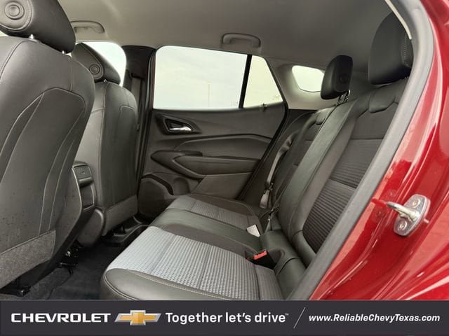 Used 2024 Chevrolet Trax LT w/ Driver Confidence Package image 31