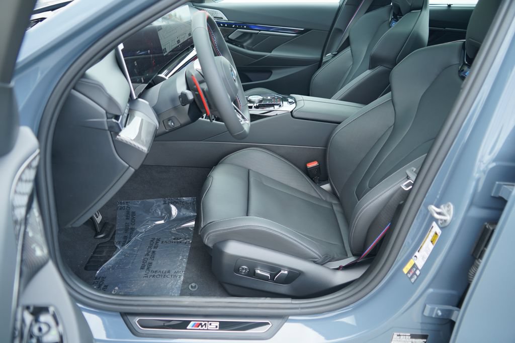 New 2027 BMW M5 Touring AWD/4WD image 14