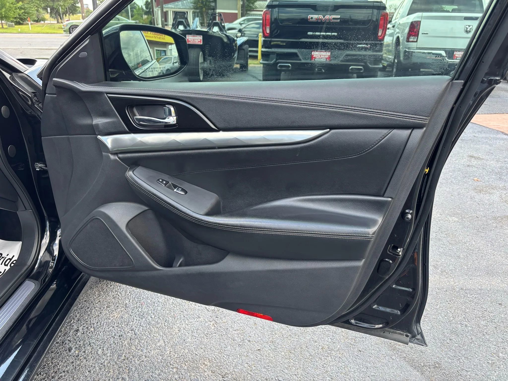 Used 2020 Nissan Maxima 3.5 SV w/ Floor Mat Group FWD image 23