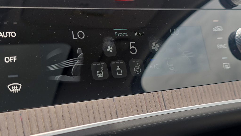 New 2026 Genesis GV80 2.5T Select AWD/4WD image 26
