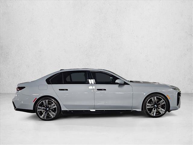 Certified 2024 BMW i7 xDrive60 w/ Executive Package AWD/4WD image 4