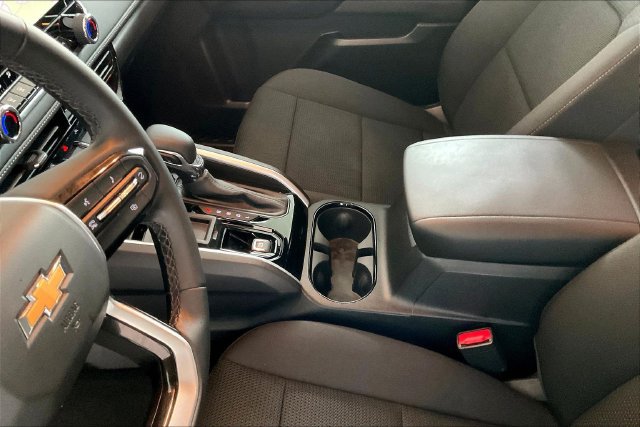 Used 2024 Chevrolet Colorado LT w/ LT Convenience Package II RWD image 13