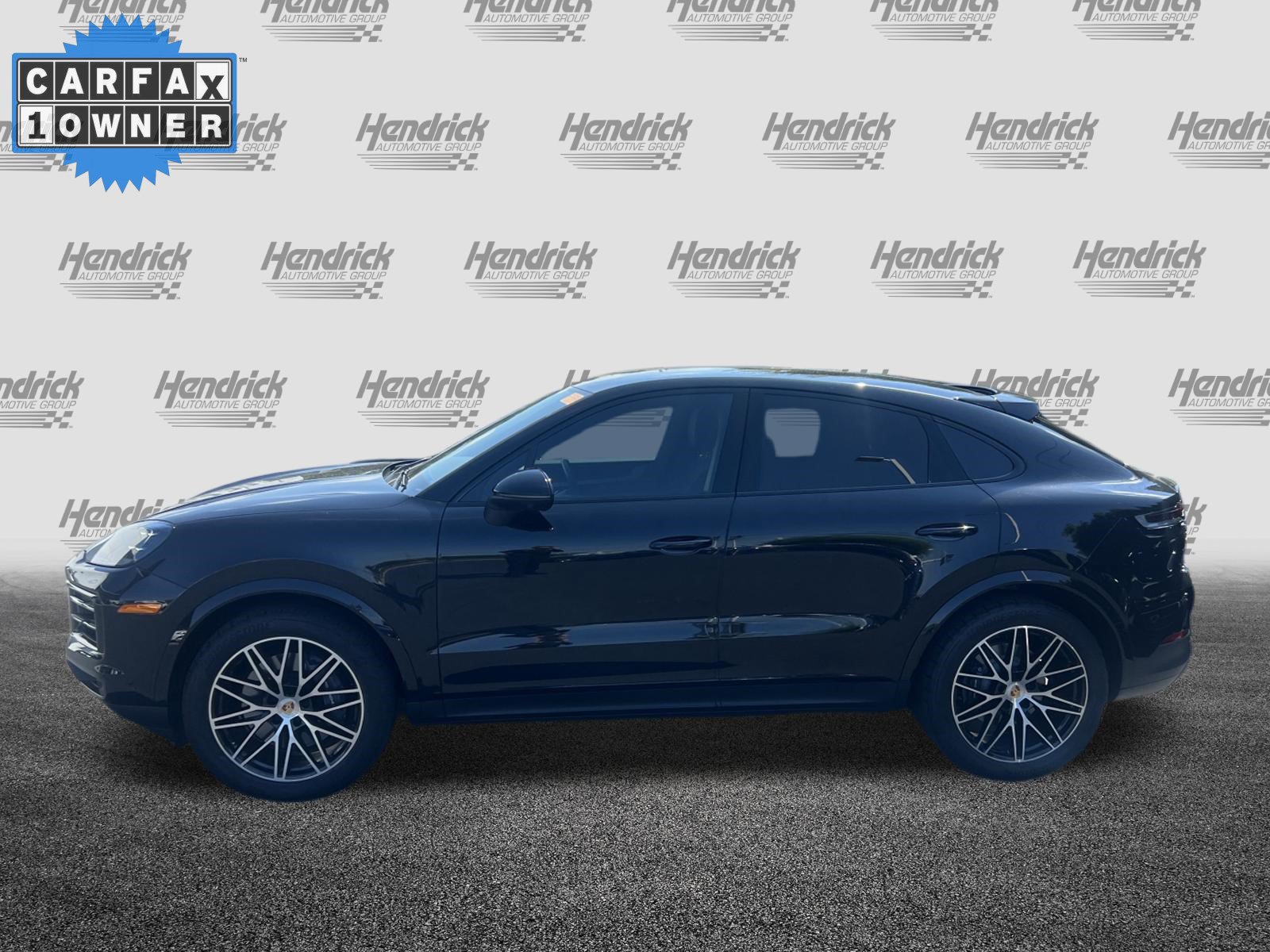 Used 2024 Porsche Cayenne Coupe AWD/4WD image 7