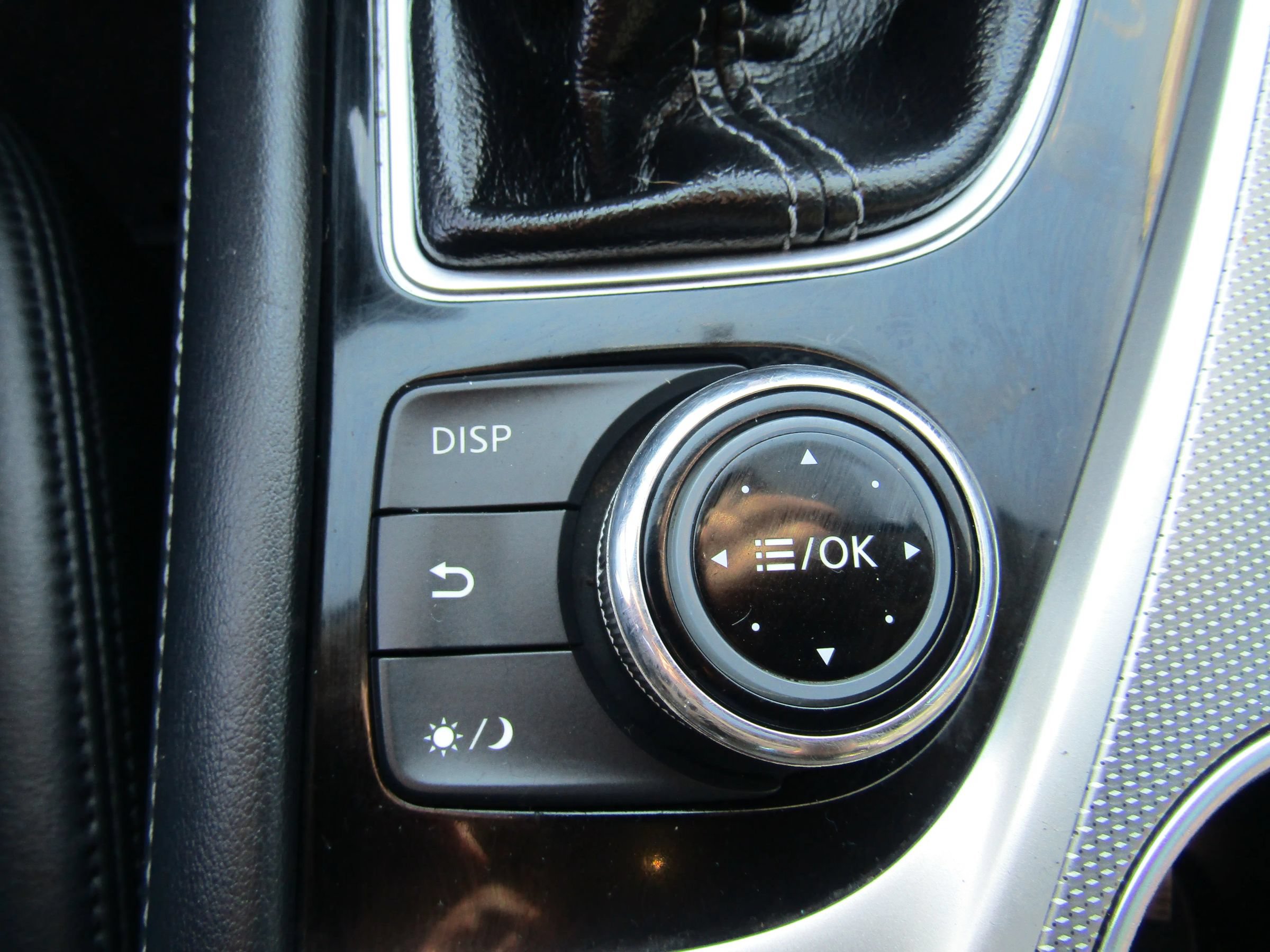 Used 2014 INFINITI Q50 Premium w/ All Weather Package RWD image 20