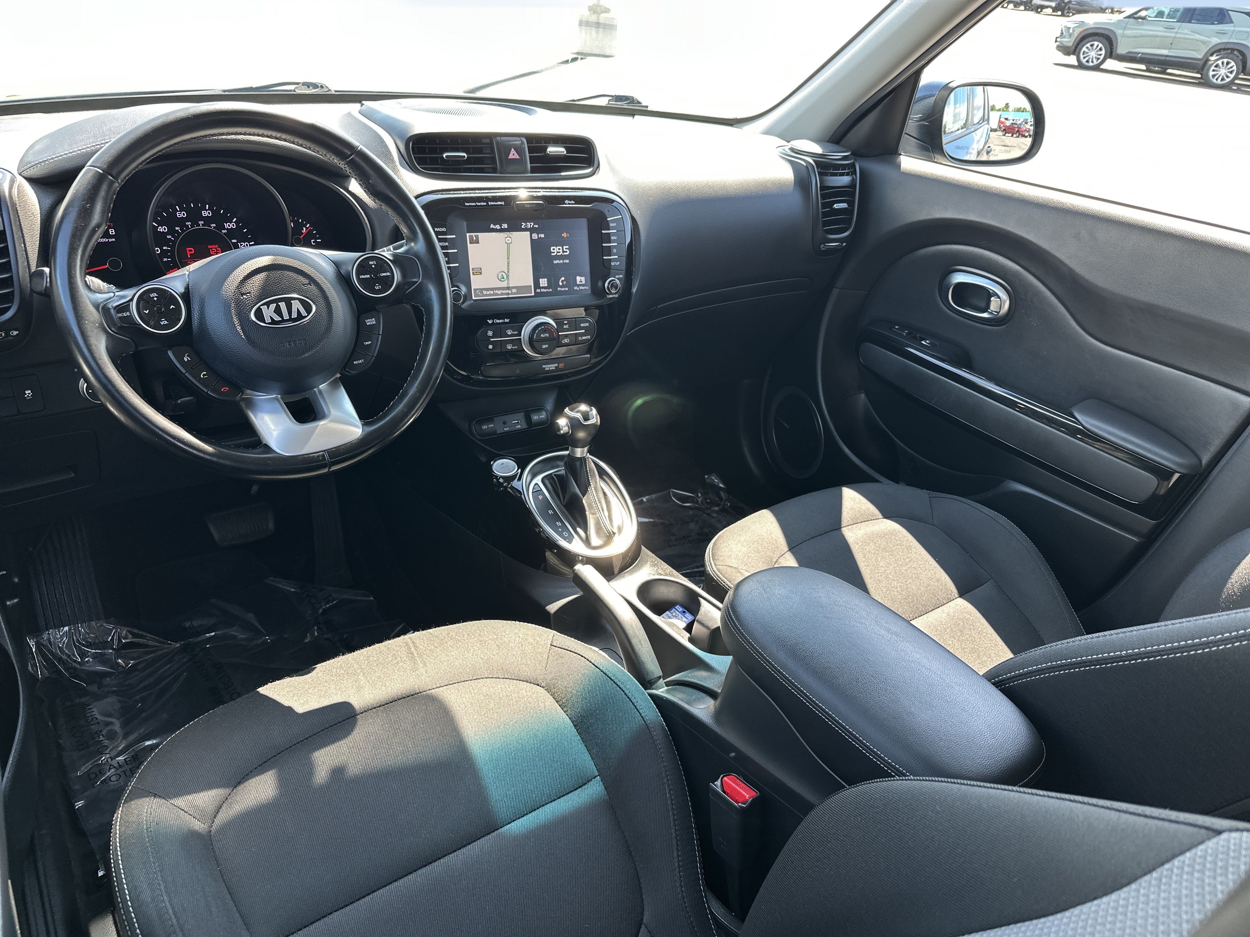 Used 2018 Kia Soul + w/ Audio Package FWD image 7