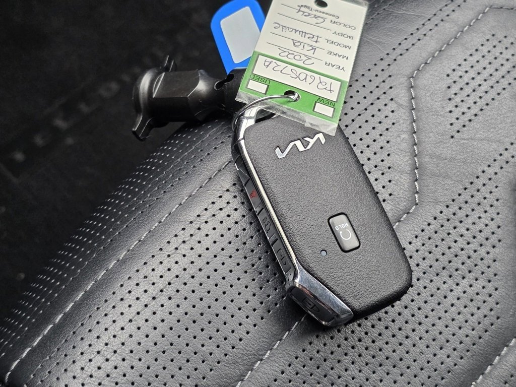 Used 2022 Kia Telluride SX w/ SX Prestige Package image 39