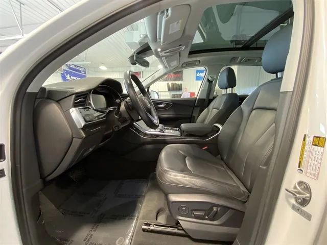 Used 2024 Audi Q7 2.0T Premium Plus image 10