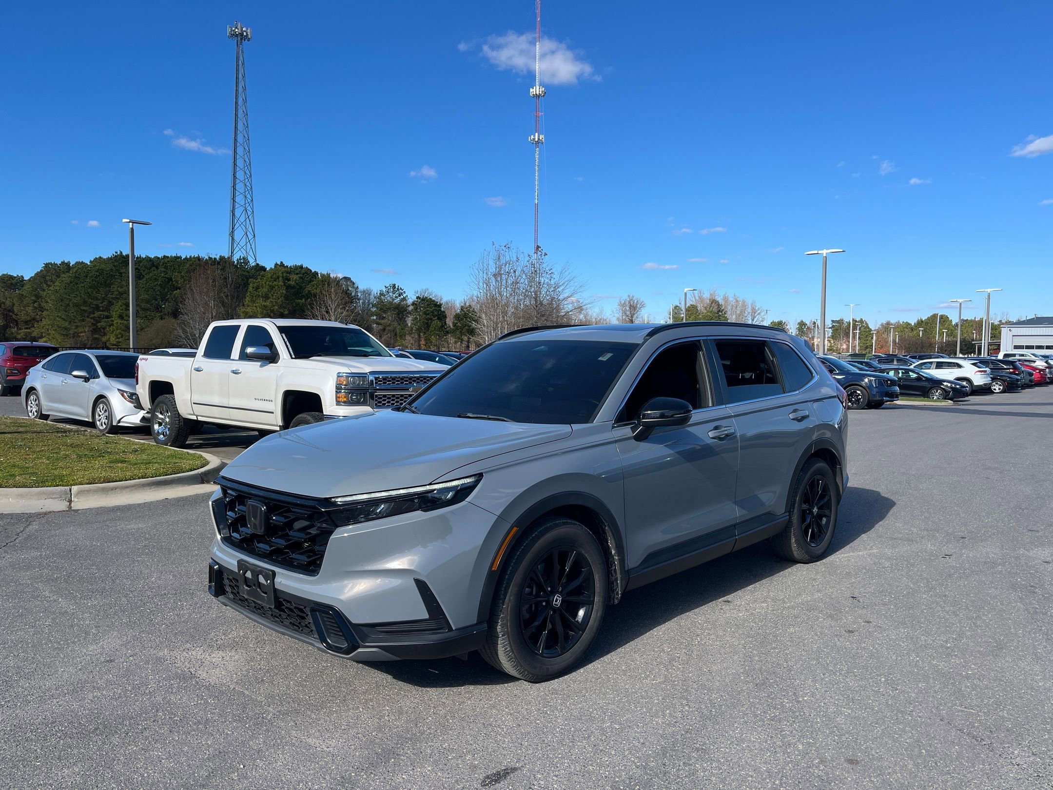 Used 2023 Honda CR-V Sport image 4