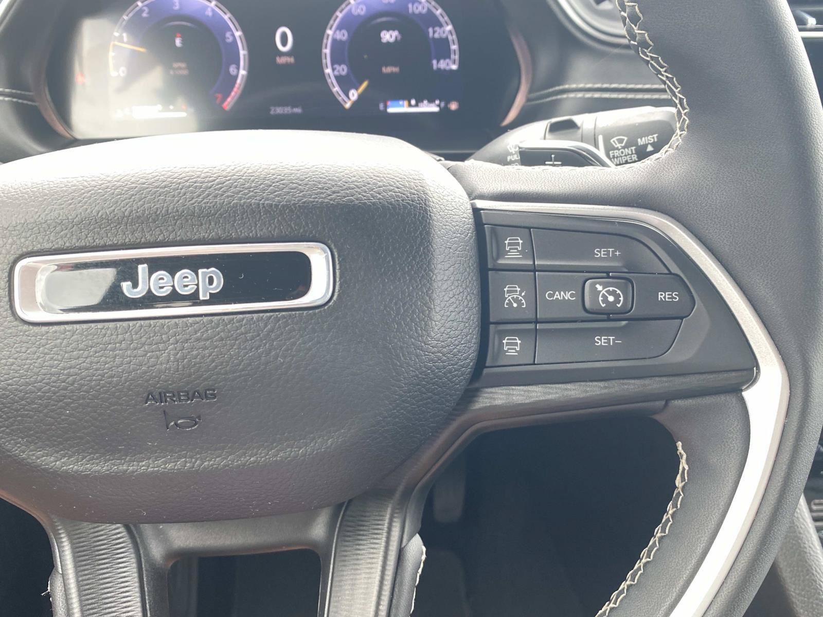Used 2024 Jeep Grand Cherokee Altitude AWD/4WD image 42