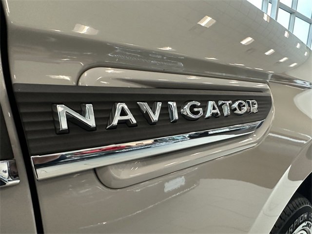 Certified 2022 Lincoln Navigator Reserve image 48