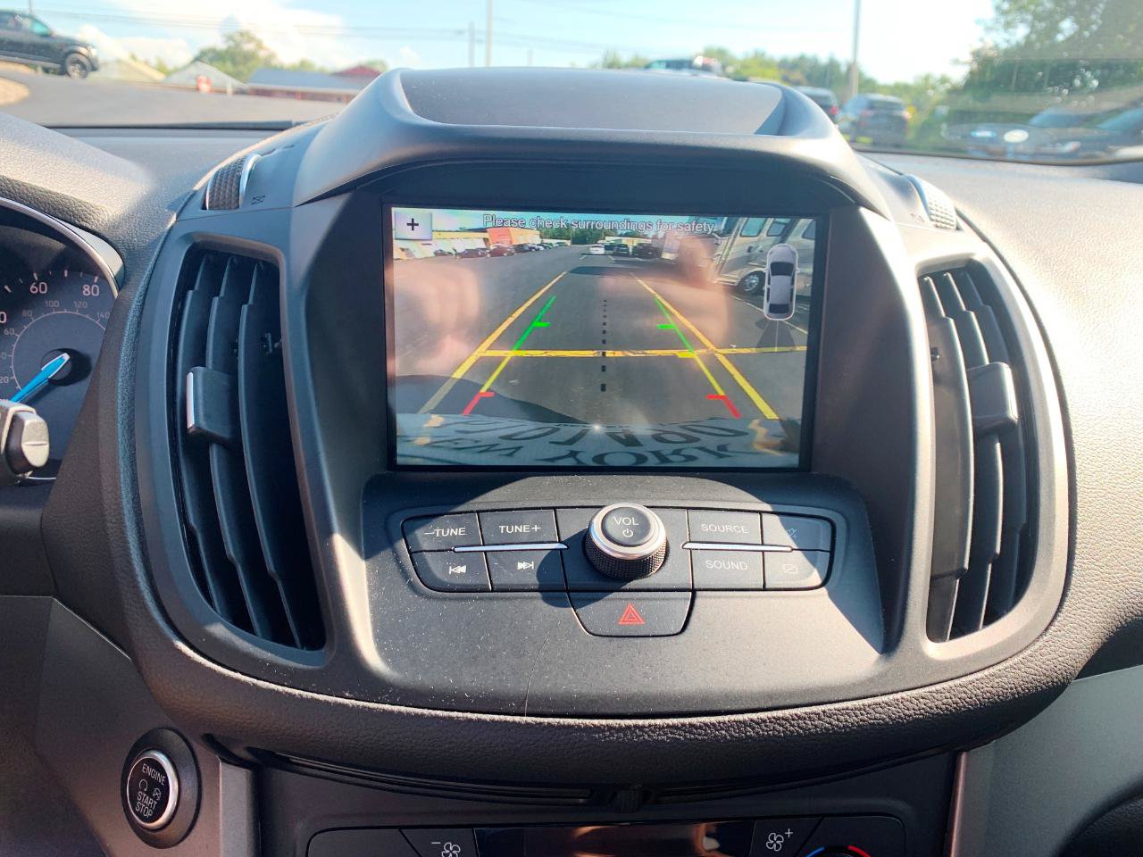 Used 2019 Ford Escape SEL AWD/4WD image 10