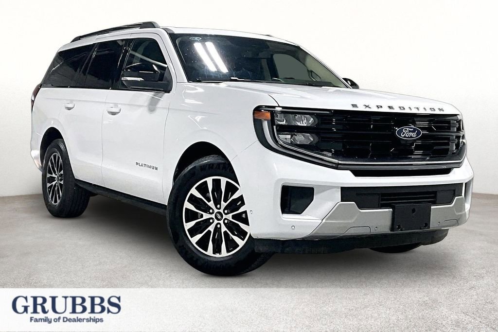 Used 2025 Ford Expedition Platinum AWD/4WD image 1