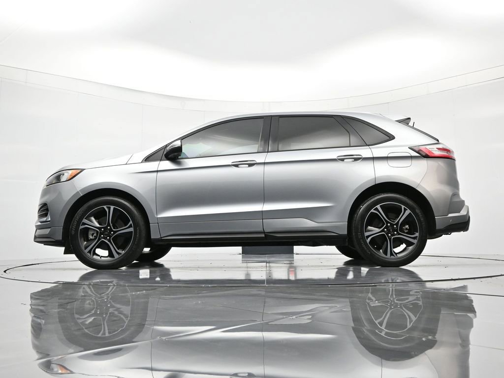 Used 2020 Ford Edge ST image 45