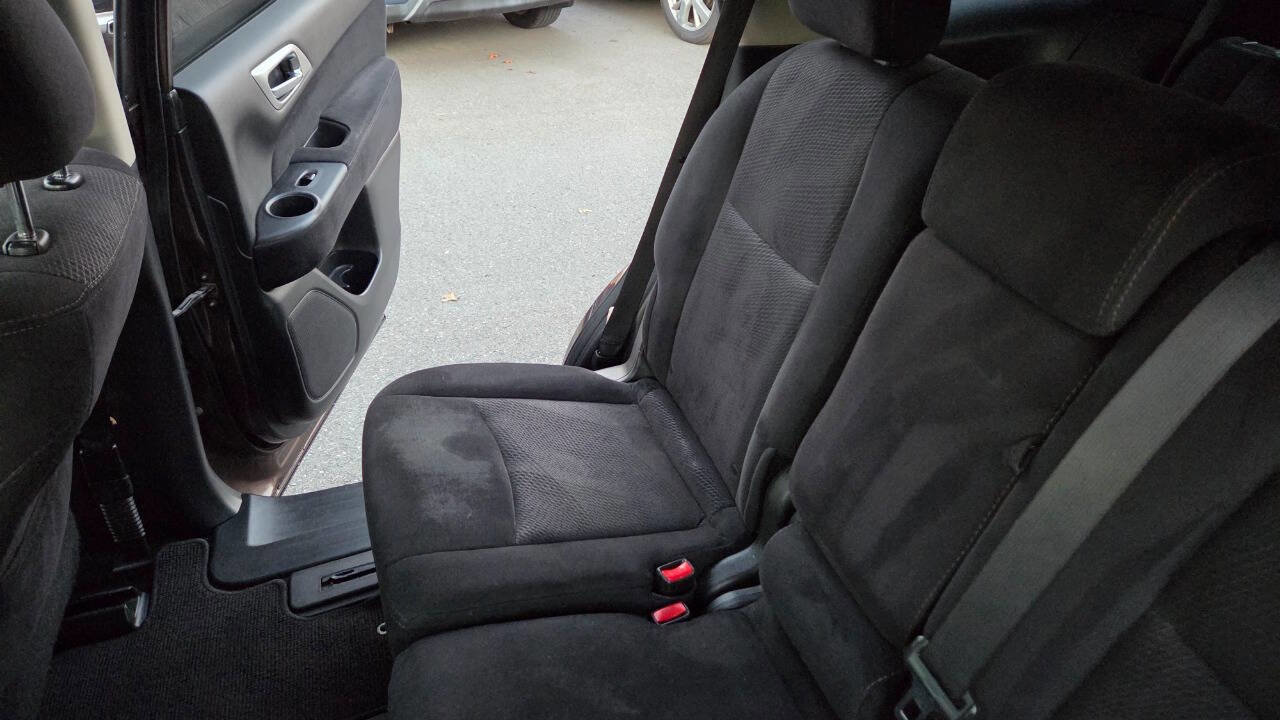 Used 2015 Nissan Pathfinder SV w/ Cargo Package image 35