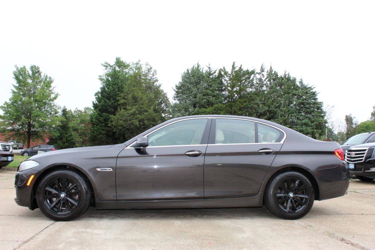 Used 2015 BMW 528i xDrive Sedan AWD/4WD image 3