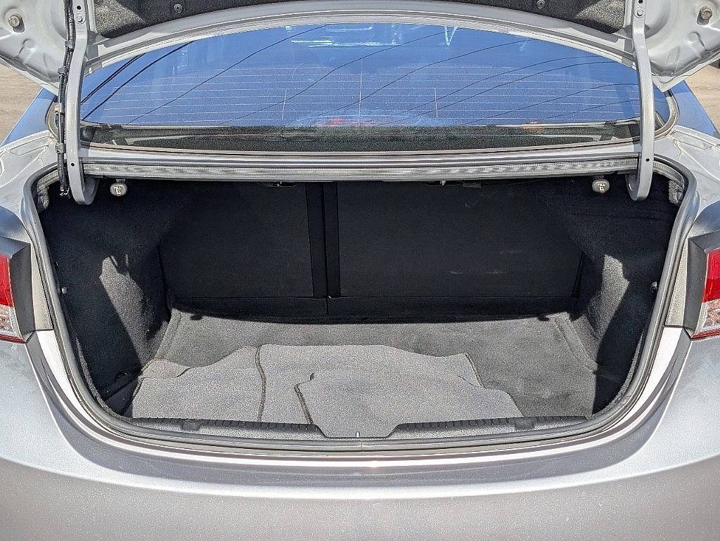 Used 2012 Hyundai Elantra Limited image 15