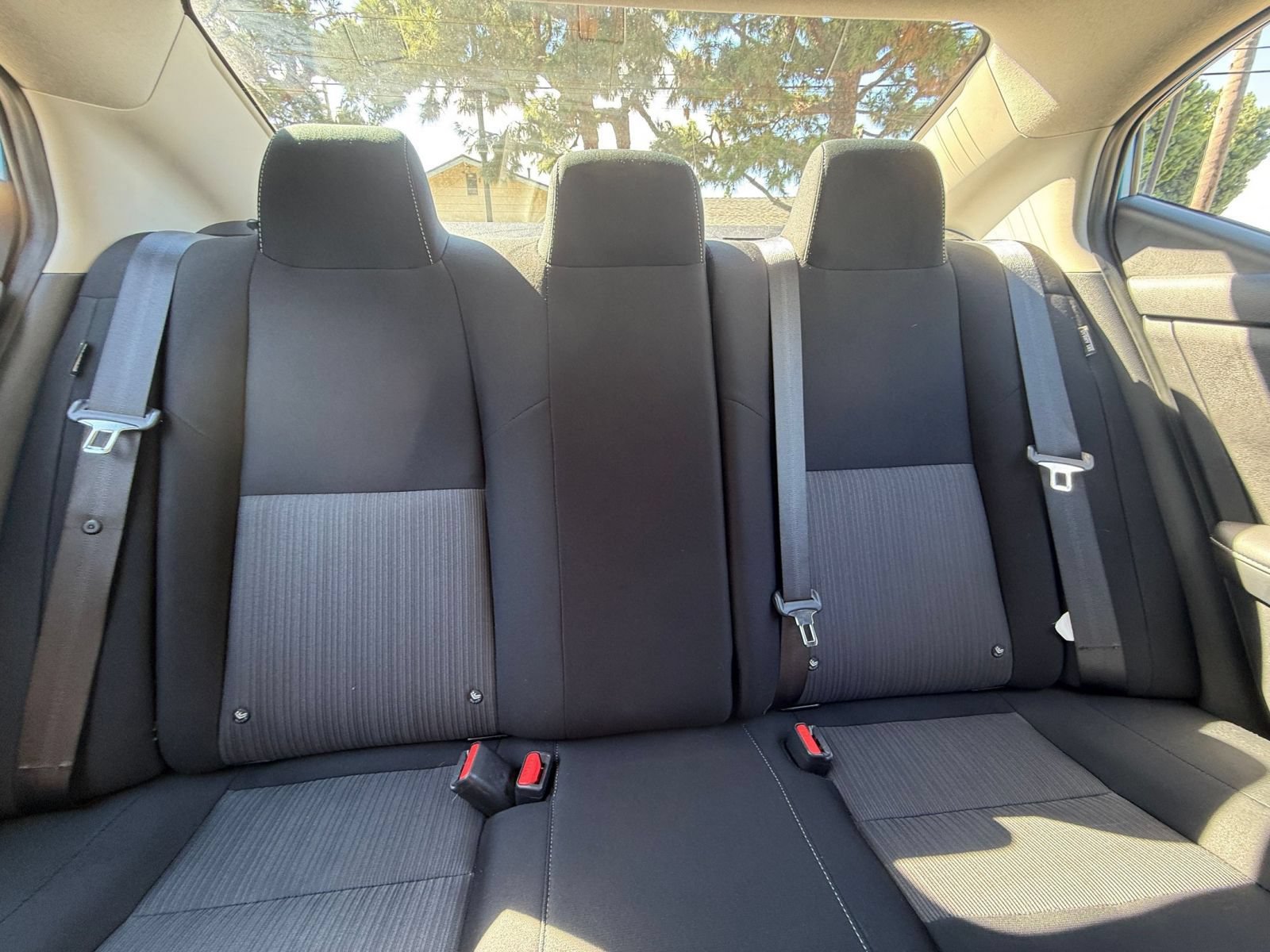 Used 2025 Nissan Sentra SV FWD image 34