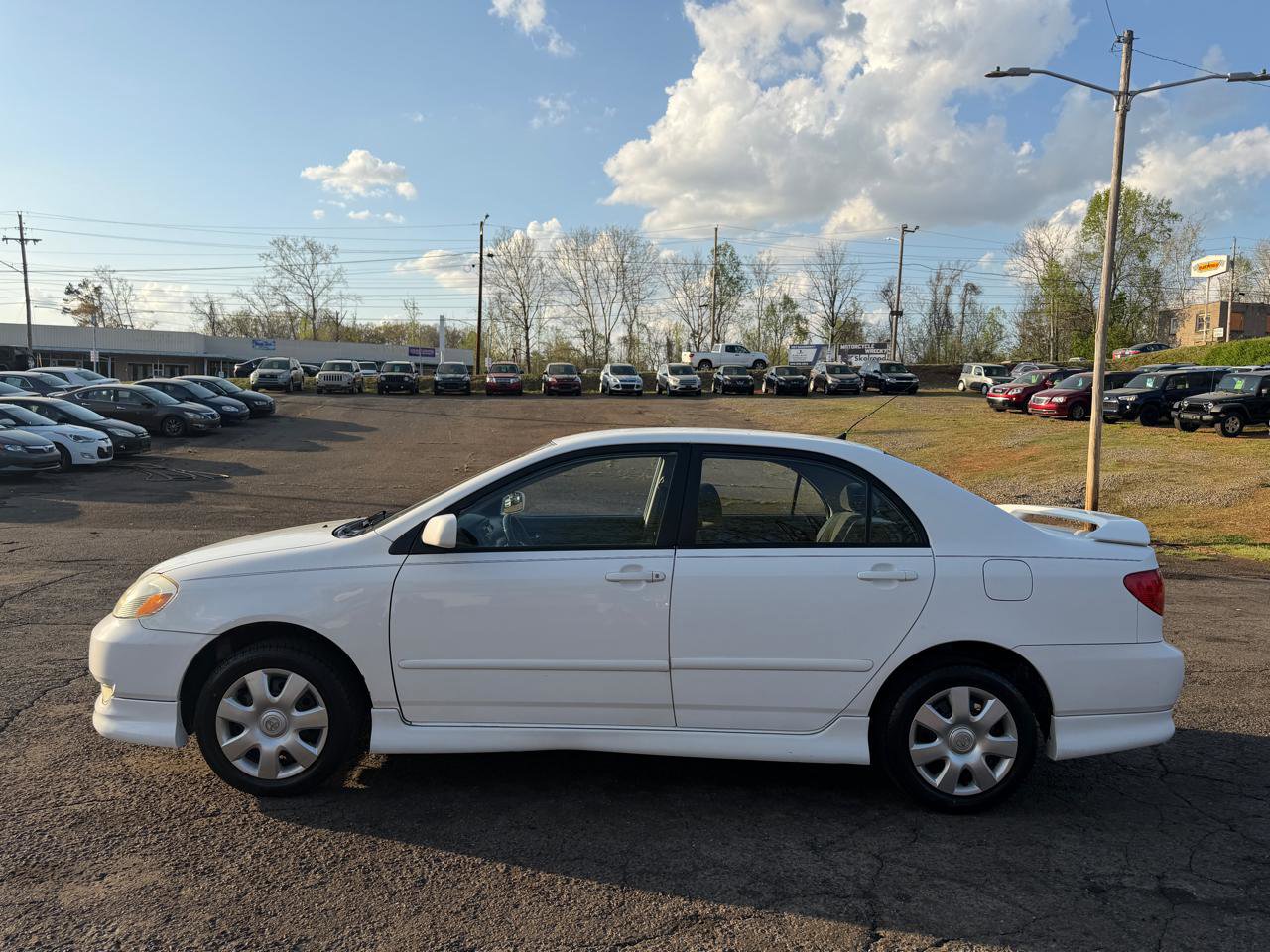 Used 2004 Toyota Corolla LE FWD image 8