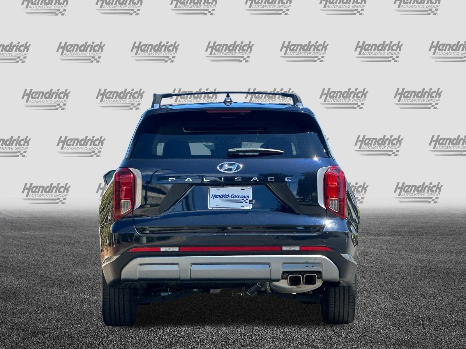 Used 2023 Hyundai Palisade SEL FWD image 6