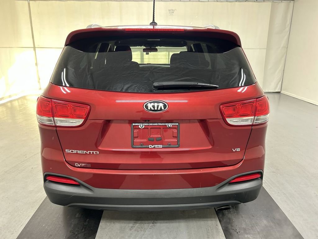 Used 2017 Kia Sorento LX AWD/4WD image 21